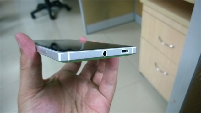 Lumia 830