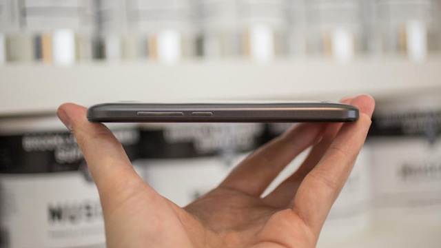 Một thiết bị hấp dẫn ở phân khúc phổ thông