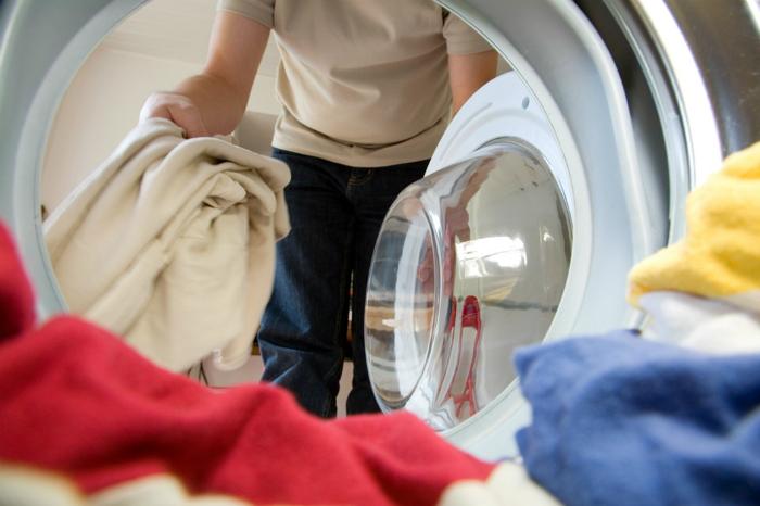 Mẹo đơn giản tiết kiệm điện khi dùng đồ gia dụng > Máy giặt