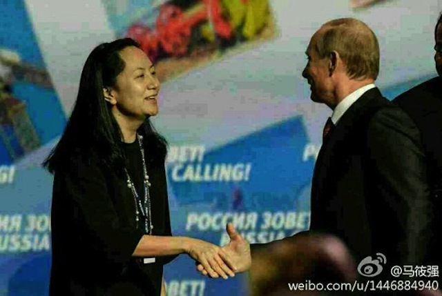 Bà Meng đã dành tặng ông Putin một chiếc Ascend Mate 7