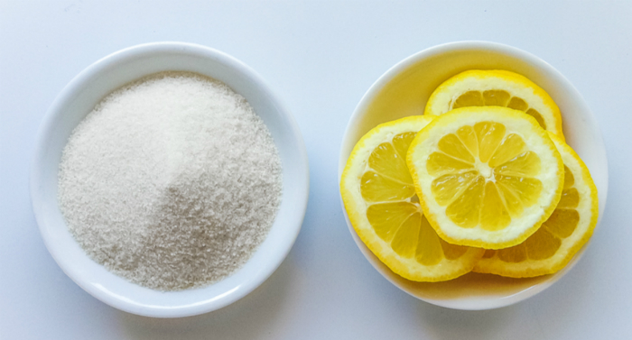 The mixture of sugar and lemon is very effective in exfoliating the skin