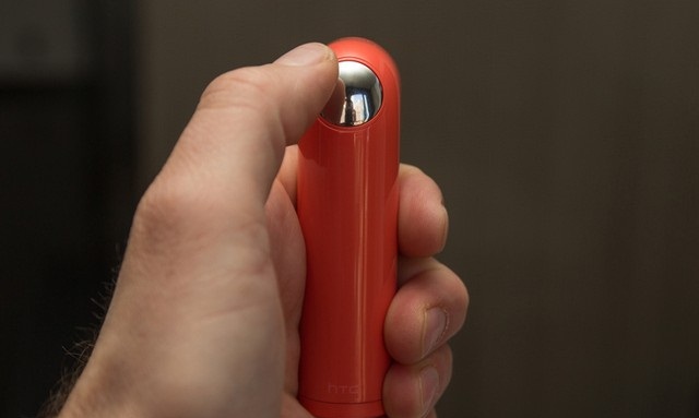 HTC ra mắt camera cầm tay lạ lẫm giá 4,2 triệu đồng