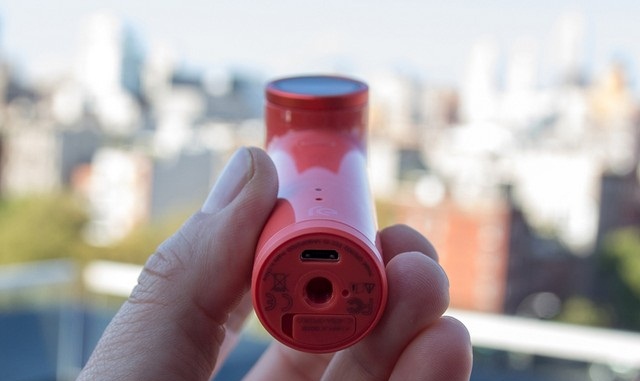 HTC ra mắt camera cầm tay lạ lẫm giá 4,2 triệu đồng