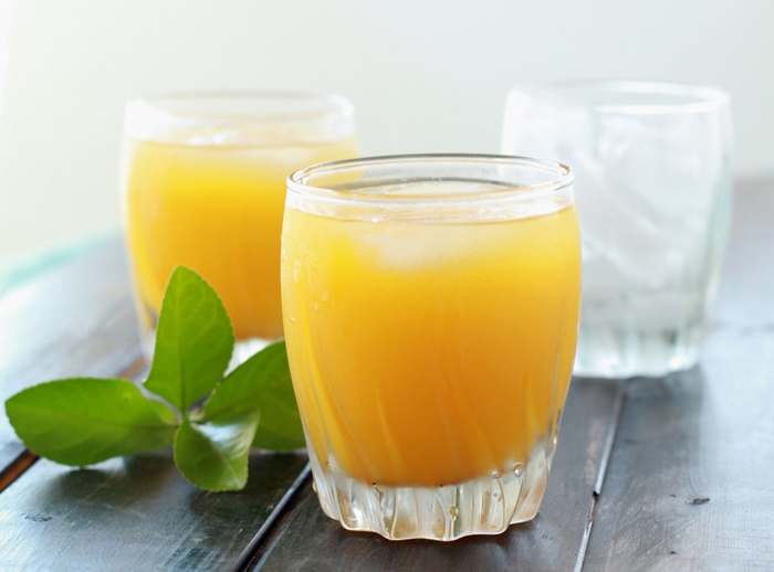 Một ly nước cam cung cấp vitamin C cho cơ thể 9 mẹo cực đơn giản để giải rượu > Một ly nước cam cung cấp vitamin C cho cơ thể