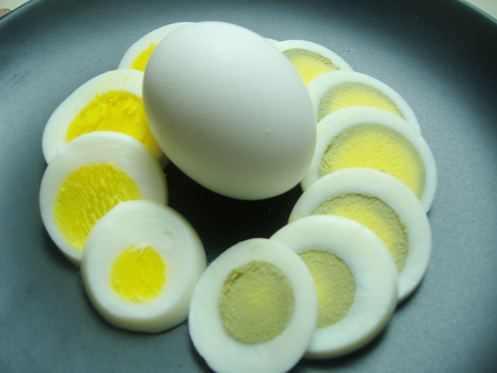 10 Loại thực phẩm đốt cháy calorie > Ăn lòng trắng trứng giúp đẩy nhanh quá trình trao đổi chất