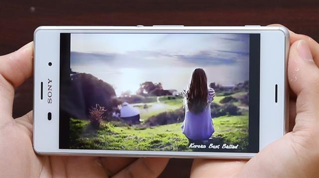 Dùng SoC lõi tứ Qualcomm Snapdragon 801 xung nhịp 2.5 GHz