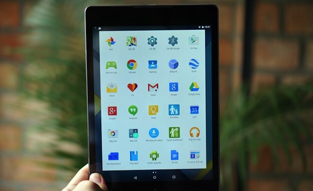 Màn hình 9 inch sắc nét