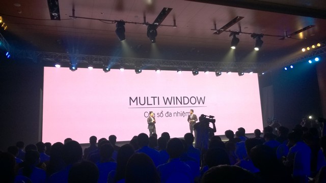 Galaxy Note 4 chính thức xuất hiện tại Việt Nam trong một sự kiện cực hoành tráng