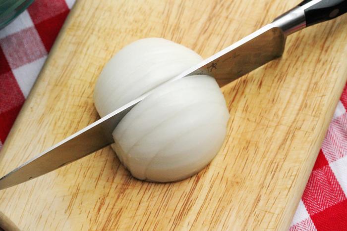 Lò vi sóng làm nước củ hành hết cay Các công dụng bất ngờ của lò vi sóng > Lò vi sóng làm nước củ hành hết cay