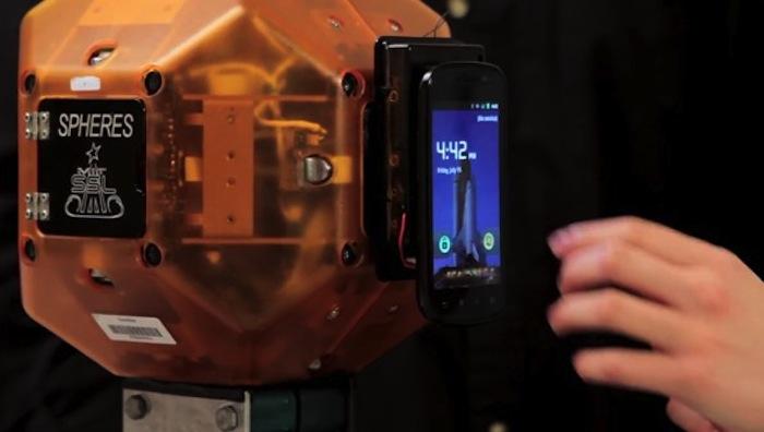 Nexus S là “phi hành gia” đầu tiên của thế giới Android Nexus S là “phi hành gia” đầu tiên của thế giới Android