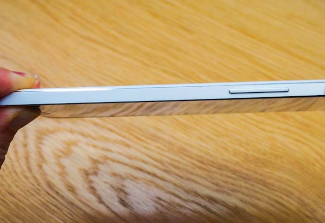 Thân hình khá mỏng