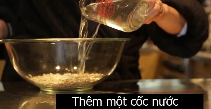 Cháo yến mạch pha chuối