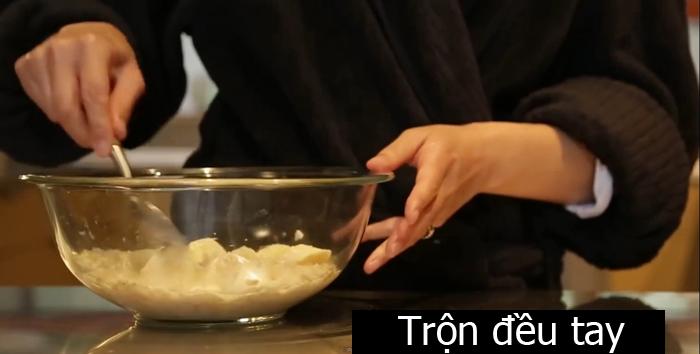 Cháo yến mạch pha chuối