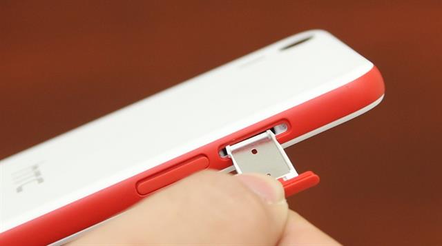 Trạng thái bung khay SIM...