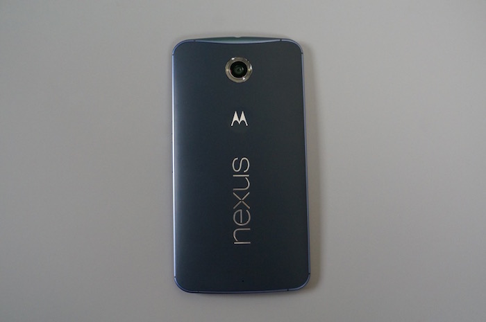 Trên tay chiếc điện thoại Nexus 6 đầu tiên trên thế giới