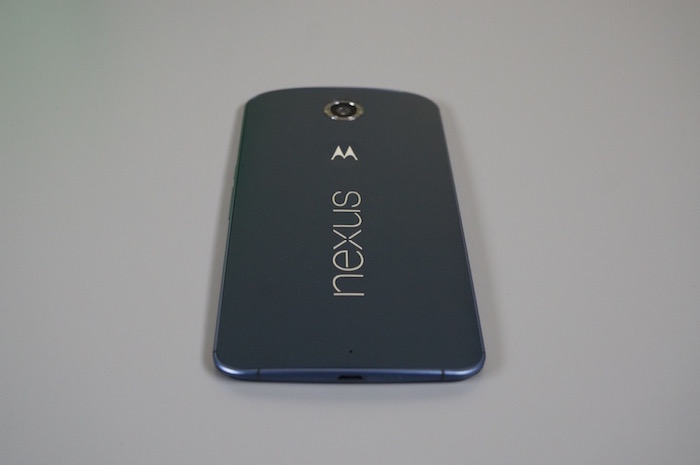 Trên tay chiếc điện thoại Nexus 6 đầu tiên trên thế giới