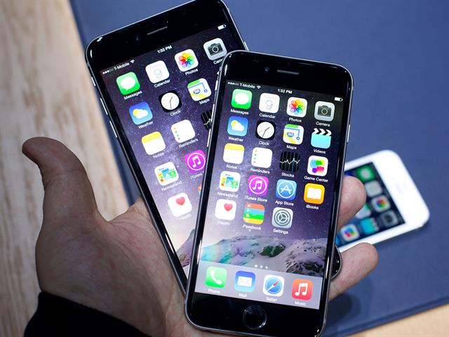 iPhone 6 màu nền đen đem đến cho bạn sự sang trọng và hiện đại. Với thiết kế tối giản nhưng tinh tế, màu đen đậm và chất liệu cao cấp, chiếc iPhone 6 này sẽ nổi bật và thu hút ánh nhìn ngay từ lần đầu tiên bạn sử dụng. Hãy tận hưởng hiệu suất đỉnh cao của chiếc điện thoại thông minh này, cùng với phong cách đầy cuốn hút.