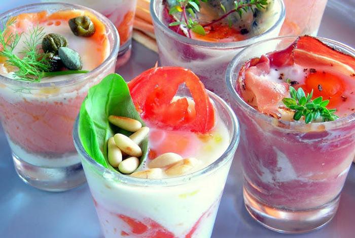 Trứng ly thập cẩm