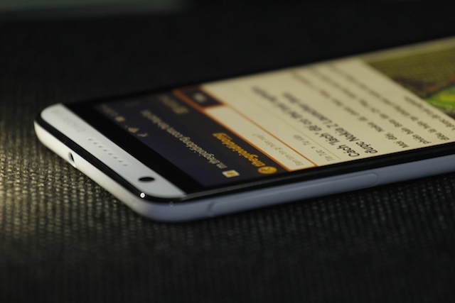 Các góc cạnh của máy