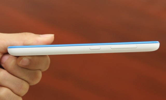 Trên tay Desire 620G dùng chip 8 nhân, camera trước 5 