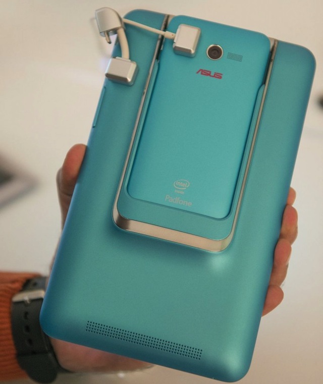 PadFone Mini bán ra ở Ấn Độ