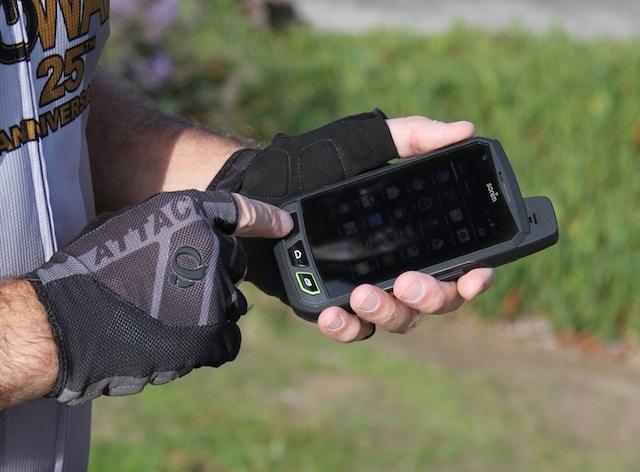 Smartphone nồi đồng cối đá