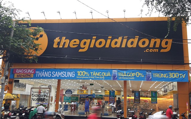 THẾ GIỚI DI ĐỘNG TRÊN ĐƯỜNG 3 THÁNG 2 PHỤC VỤ KHÁCH HÀNG QUẬN 10