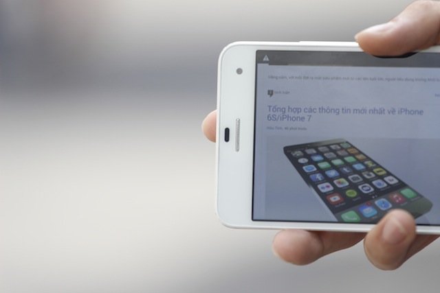 Đèn LED nhỏ ở đỉnh máy