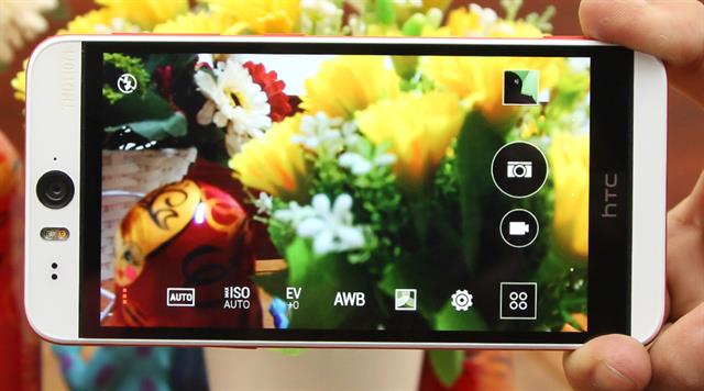 HTC Desire EYE mất thời gian 2,5 giây