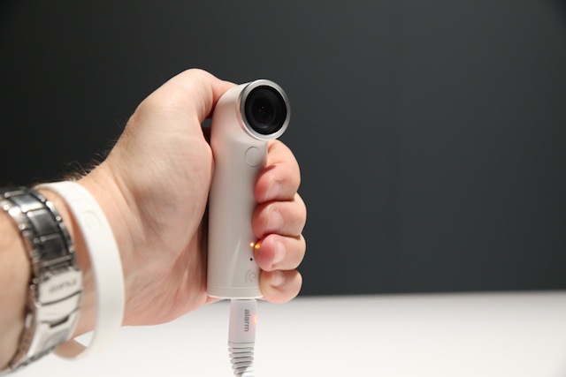 HTC Re Camera