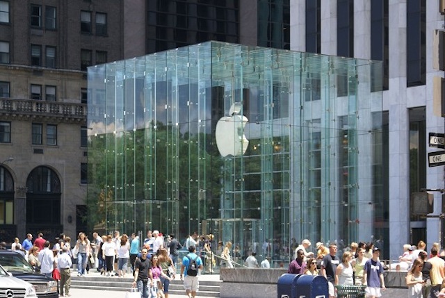 Cửa hàng Apple Store ở đường Fifth Avenue