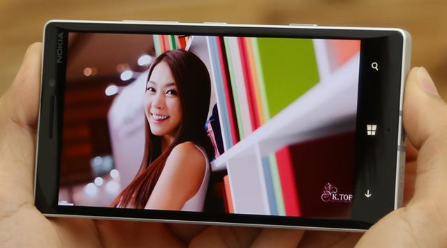 Nokia Lumia 930 được thegioididong phân phối với giá bán tham khảo khoảng 10.990.000 đồng