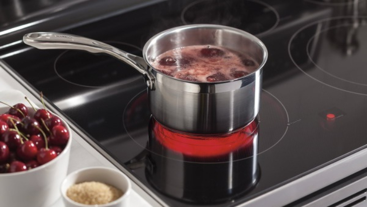 Bếp hồng ngoại giúp tiết kiệm điện năng và thời gian nấu nướng