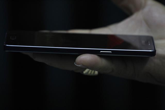 Các góc cạnh của Galaxy A5