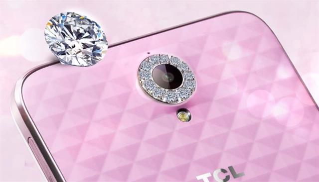 Camera cực đẹp TCL i718M