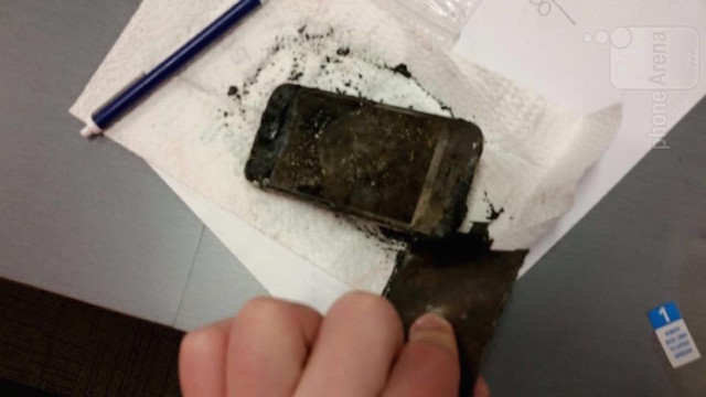 Chiếc iPhone bị nướng chín