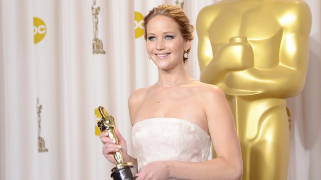 Vận đen cũng tiếp tục đeo bám hệ thống bảo mật của Apple khi hàng loạt các ngôi sao nổi tiếng trong làng giải trí bị tiết lộ ảnh nhạy cảm vì tài khoản iCloud