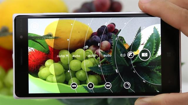 Tham khảo cấu hình chi tiết và đặt mua Nokia Lumia 830 tại đây