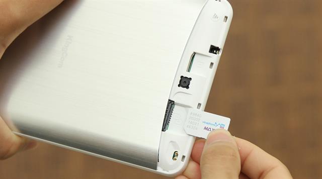 Máy dùng SIM kép (SIM thường)