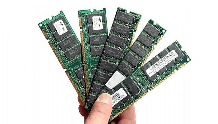 RAM trên laptop là gì? Có ý nghĩa gì? Lưu ý gì khi chọn mua?