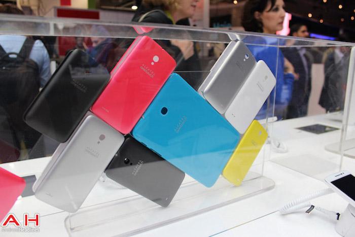 [CES 2015] Thực hư về smartphone chạy 3 hệ điều hành Alcatel Pixi 3