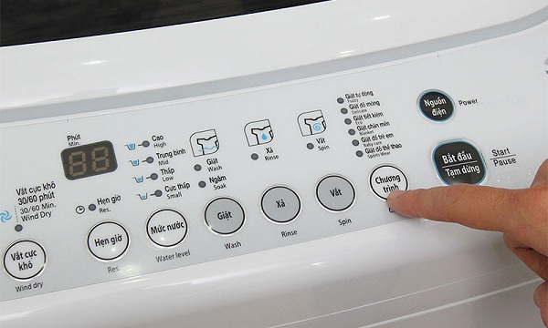 Bảng điều khiển dễ thao tác: