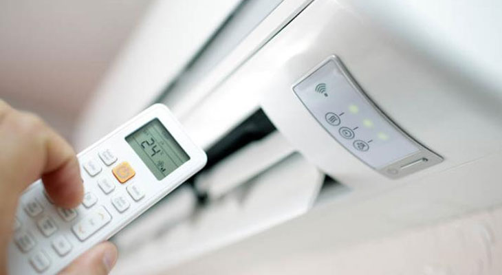 Cẩn thận khi dùng máy lạnh, điều hòa mùa nóng tránh bị cảm, sốc nhiệt! > Không để nhiệt độ trong phòng quá chênh lệch với nhiệt độ bên ngoài