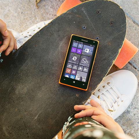 Máy dùng 2 SIM 2 sóng