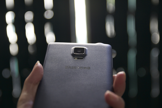 Galaxy Note Edge có camera 16 MP