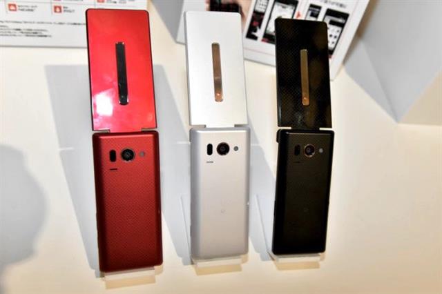 Smartphone nắp gập