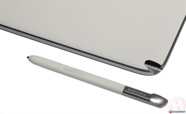 Samsung-Note-with-S-Pen--1