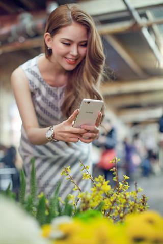 ZTE-Nubia-Z9-ro-ri-1