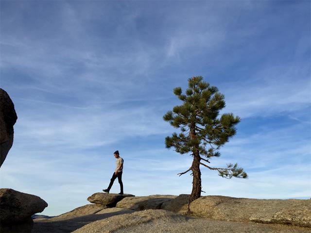 Samsung mang iPhone 6 ra để nâng tầm camera của Galaxy S6 tại MWC 2015