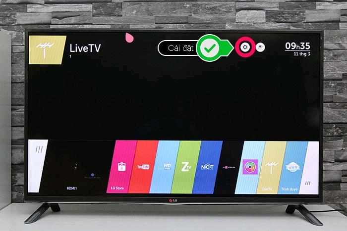 Cách dò kênh tivi LG trên hệ điều hành NetCast > Chọn vào cài đặt